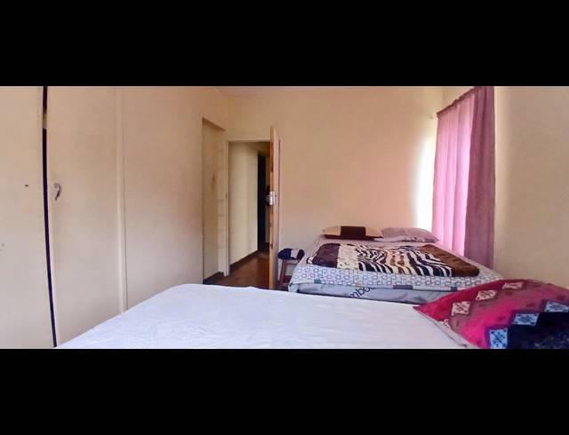 2 BEDROOM APARTMENT FOR SALE IN DURBAN CENTRAL